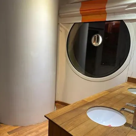 Grande Piscine Et Jacuzzi Jardin Sans Vis-a -vis, Tres Calme Prázdninový dům