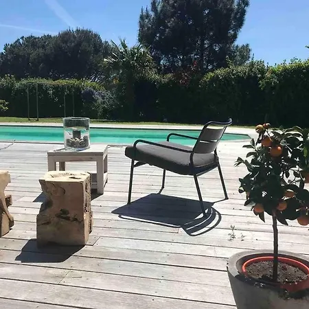 Grande Piscine Et Jacuzzi Jardin Sans Vis-a -vis, Tres Calme